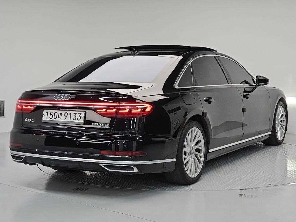 아우디 A8 A8 (D5) 55 TFSI 콰트로 LWB 기본형 이미지 3