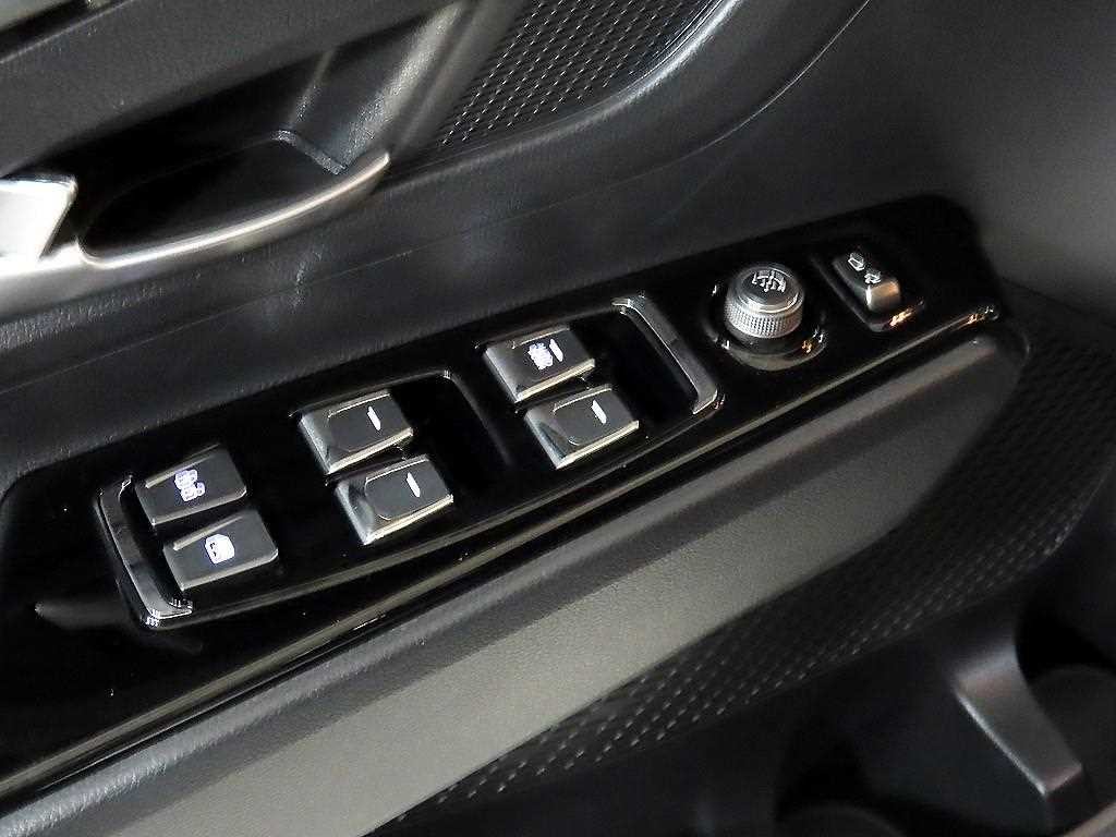 KG모빌리티(쌍용) 코란도 뷰티풀코란도 2WD 디젤 1.6 C3 플러스 이미지 12