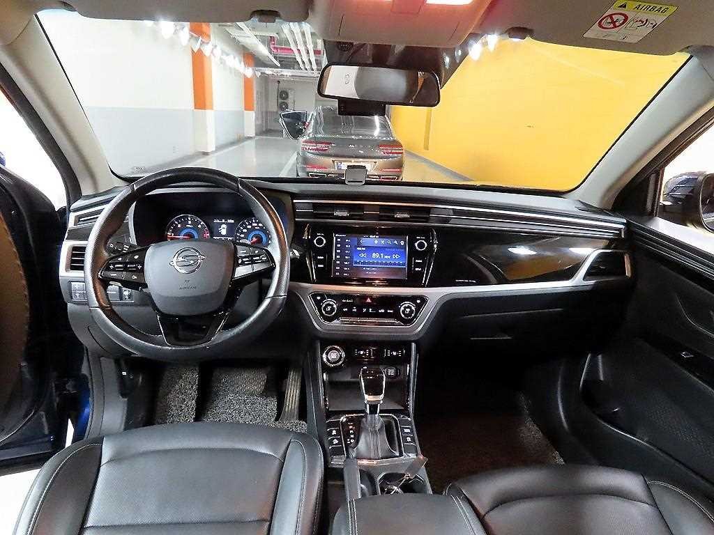 KG모빌리티(쌍용) 코란도 뷰티풀코란도 2WD 디젤 1.6 C3 플러스 이미지 8