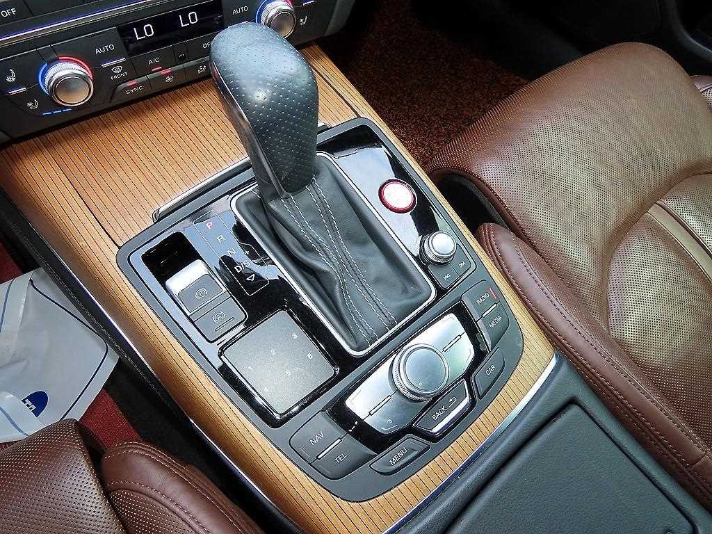 아우디 A7 55 TDI 콰트로 프리미엄 이미지 11