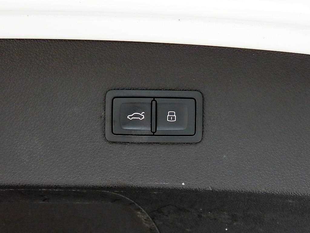 아우디 A7 55 TDI 콰트로 프리미엄 이미지 17