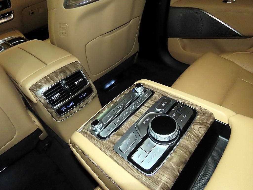 기아 K9 더 K9 3.8 GDI AWD 그랜드 플래티넘 이미지 15
