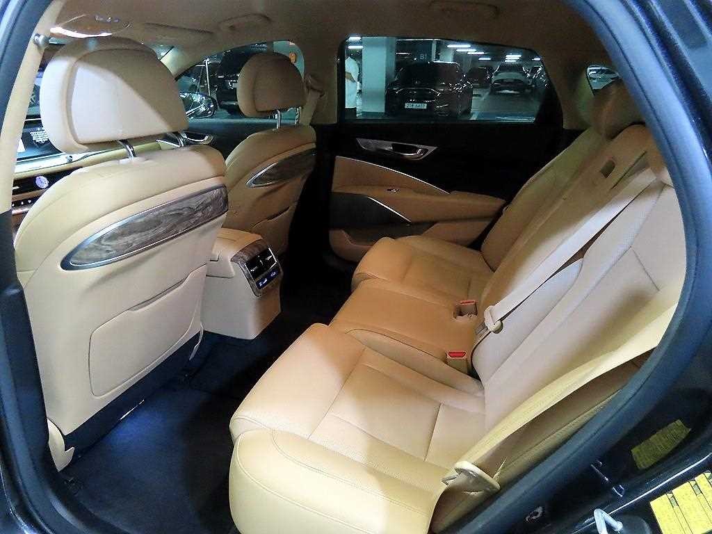 기아 K9 더 K9 3.8 GDI AWD 그랜드 플래티넘 이미지 7