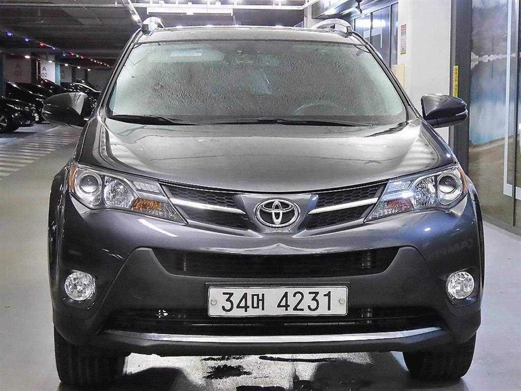 토요타 라브4 2.5 2WD 이미지 2