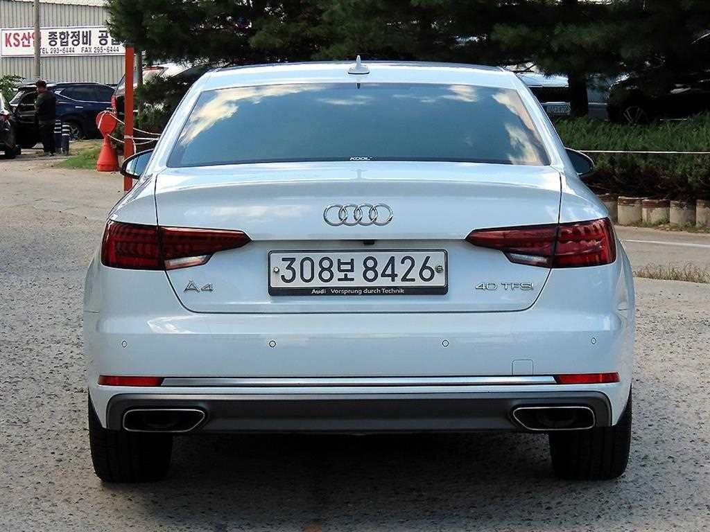 아우디 A4 A4 (B9) 40 TFSI 프리미엄 이미지 4