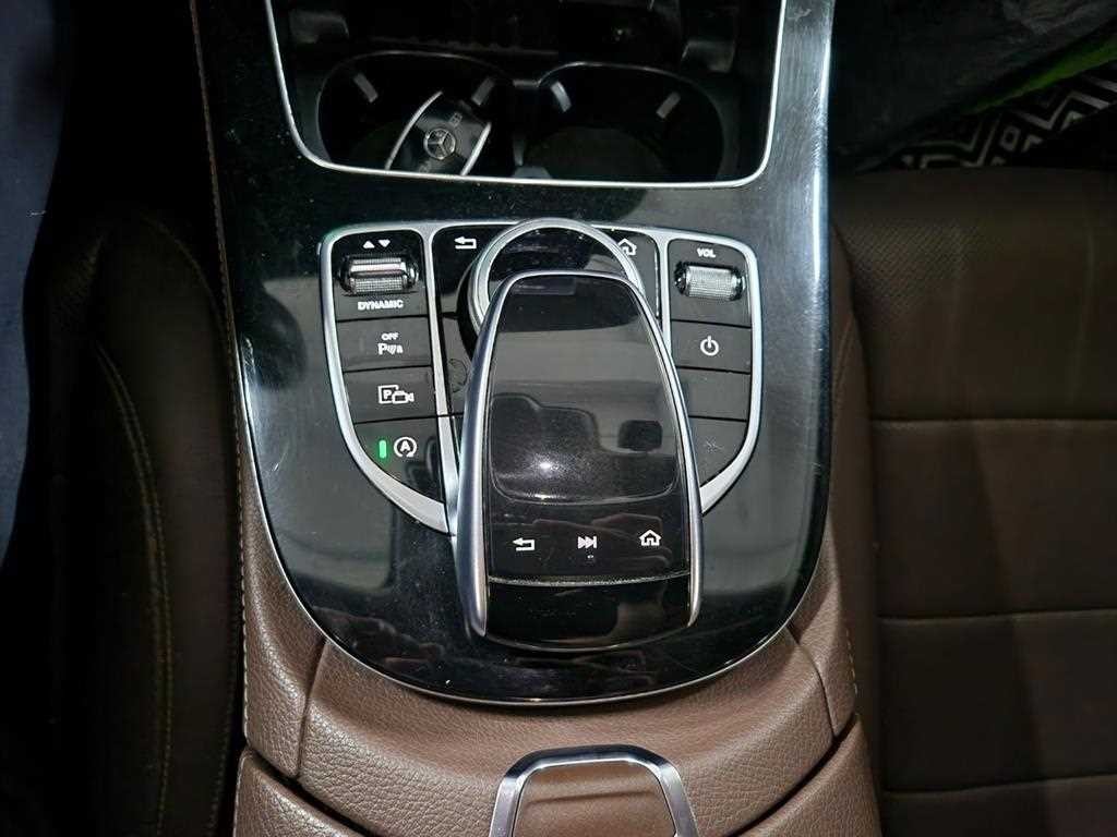 벤츠 E 클래스 E-클래스 W213 E300 4MATIC 아방가르드 이미지 13