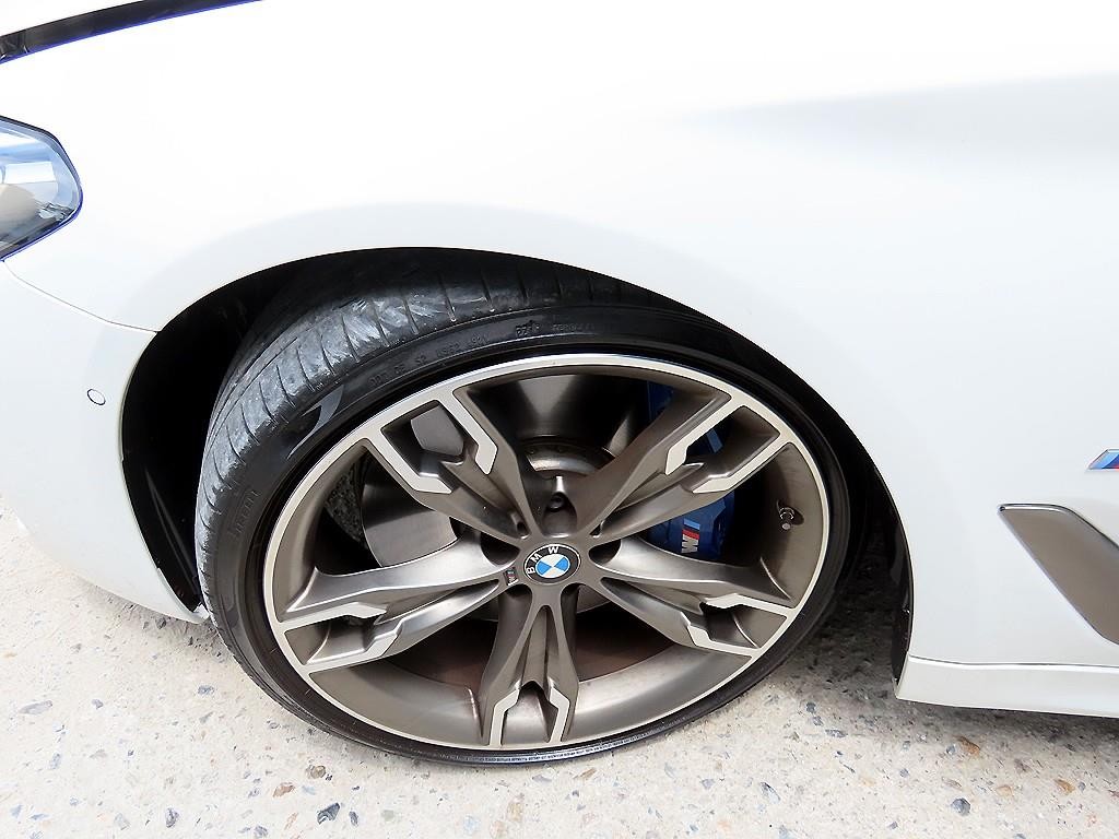 BMW 5시리즈 5시리즈 (G30) M550i xDrive 이미지 20
