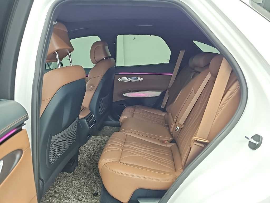 제네시스 GV70 2.5T 가솔린 2WD 이미지 12