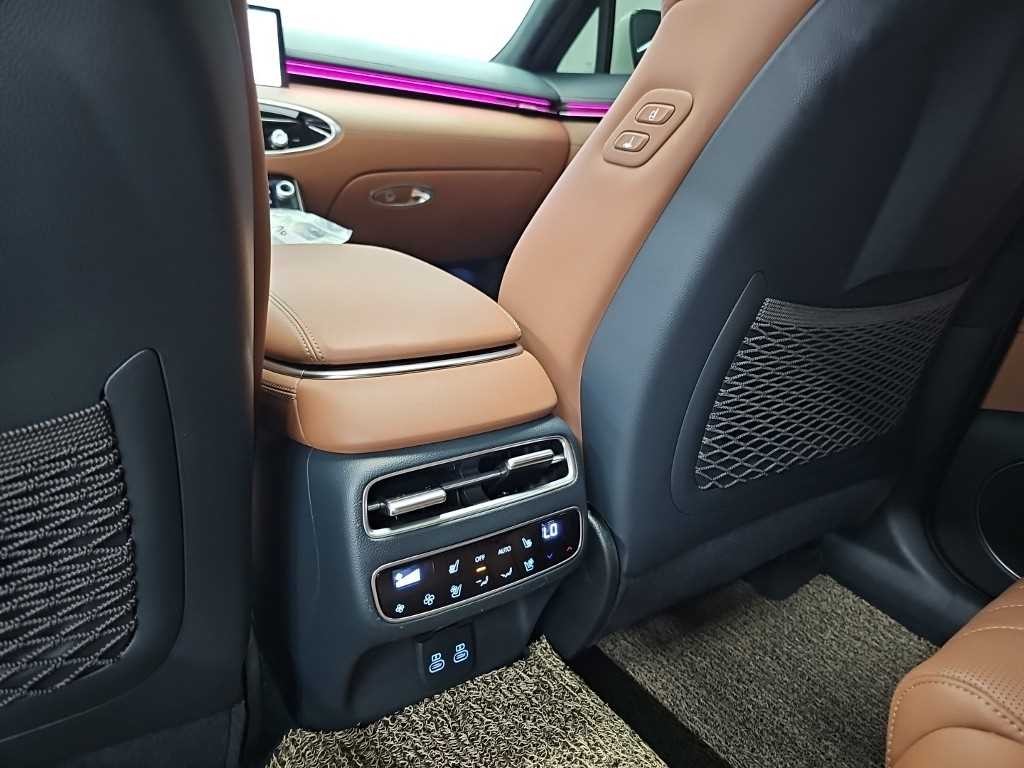 제네시스 GV70 2.5T 가솔린 2WD 이미지 13