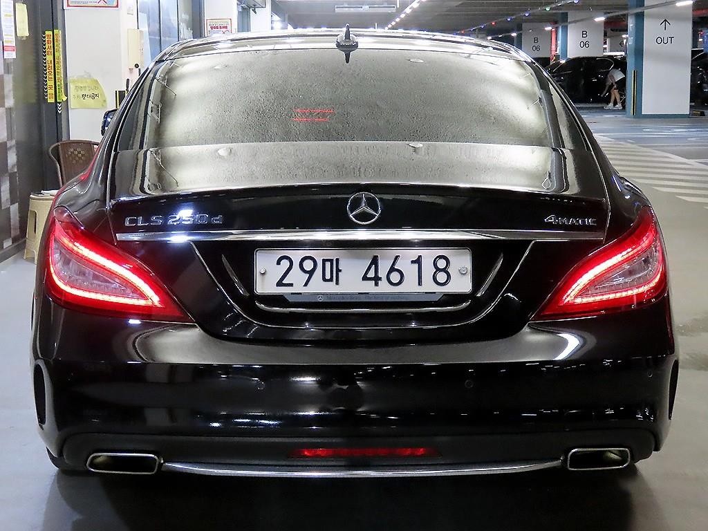 벤츠 CLS 클래스 CLS클래스 W218 CLS 250 d 4MATIC AMG Line 이미지 5