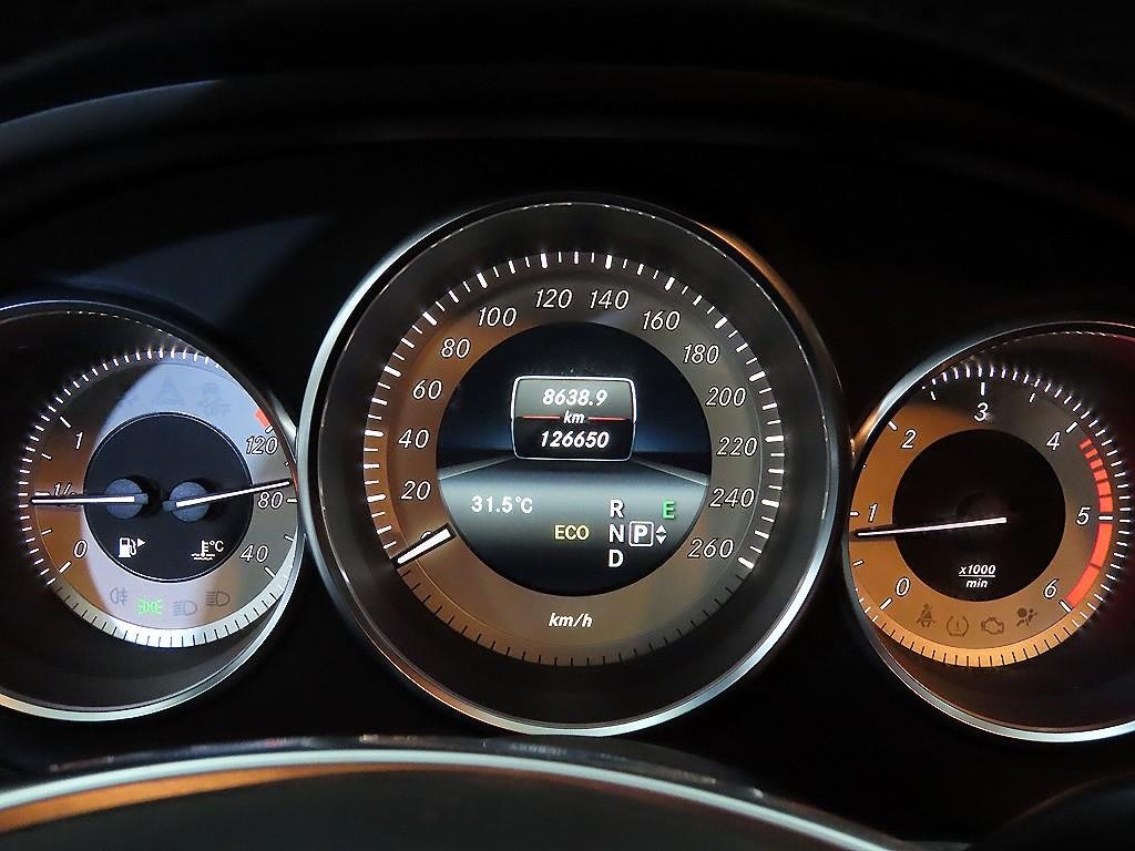 벤츠 CLS 클래스 CLS클래스 W218 CLS 250 d 4MATIC AMG Line 이미지 9