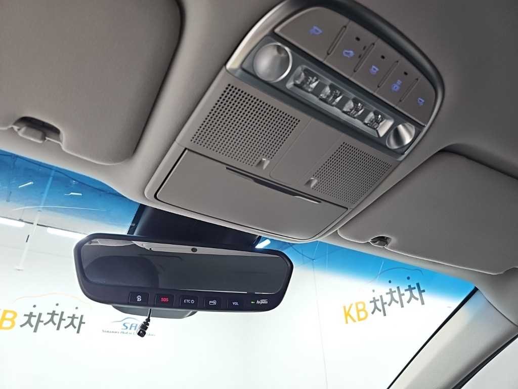 제네시스 EQ900 3.3 T-GDI AWD 프리미엄 럭셔리 이미지 16