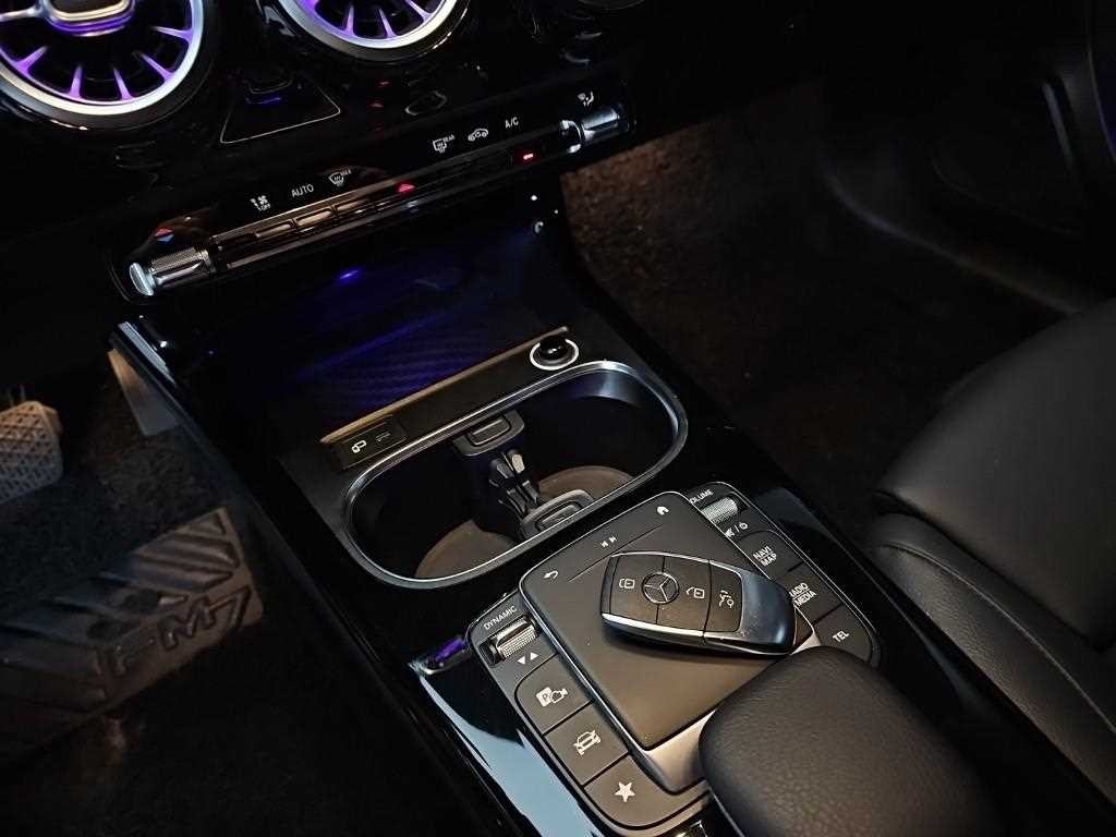 벤츠 A 클래스 A클래스 W177 A200d 세단 이미지 10