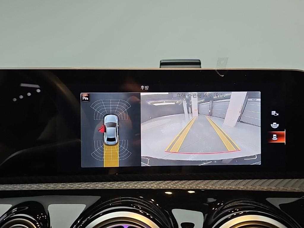 벤츠 A 클래스 A클래스 W177 A200d 세단 이미지 14