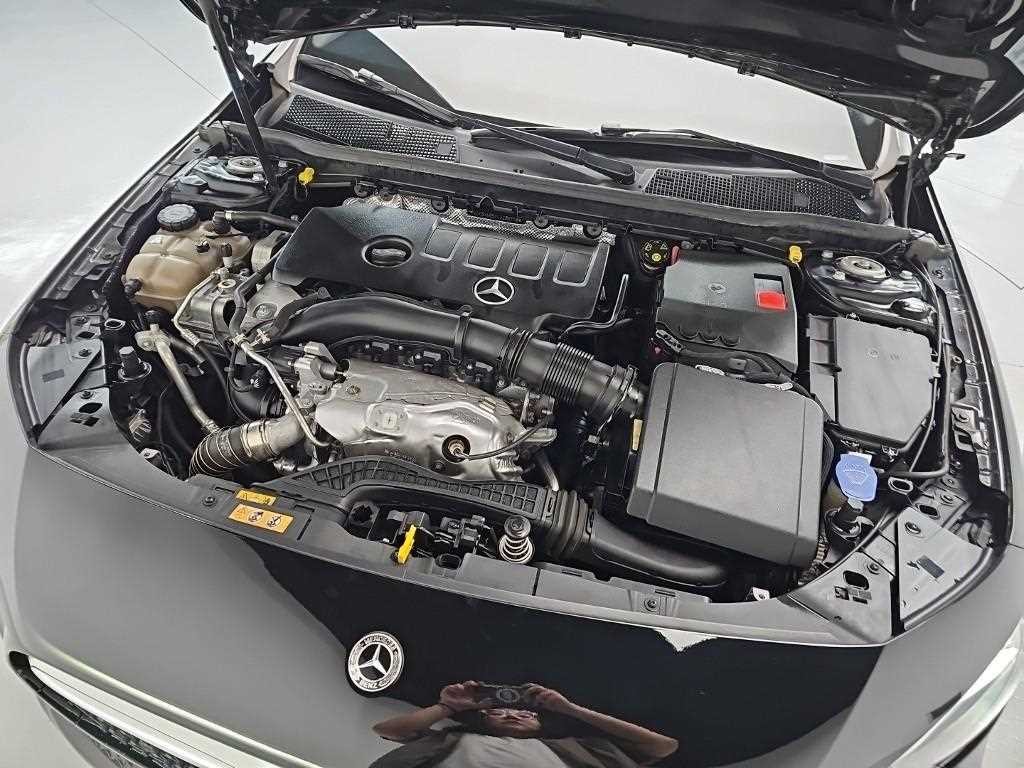벤츠 A 클래스 A클래스 W177 A200d 세단 이미지 5
