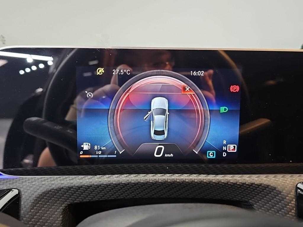 벤츠 A 클래스 A클래스 W177 A200d 세단 이미지 6