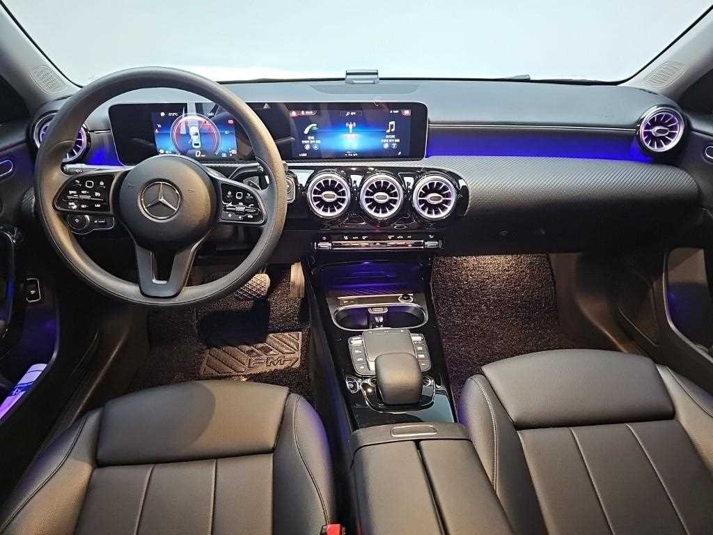 벤츠 A 클래스 A클래스 W177 A200d 세단 이미지 7