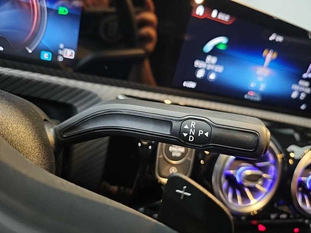 벤츠 A 클래스 A클래스 W177 A200d 세단 이미지 8