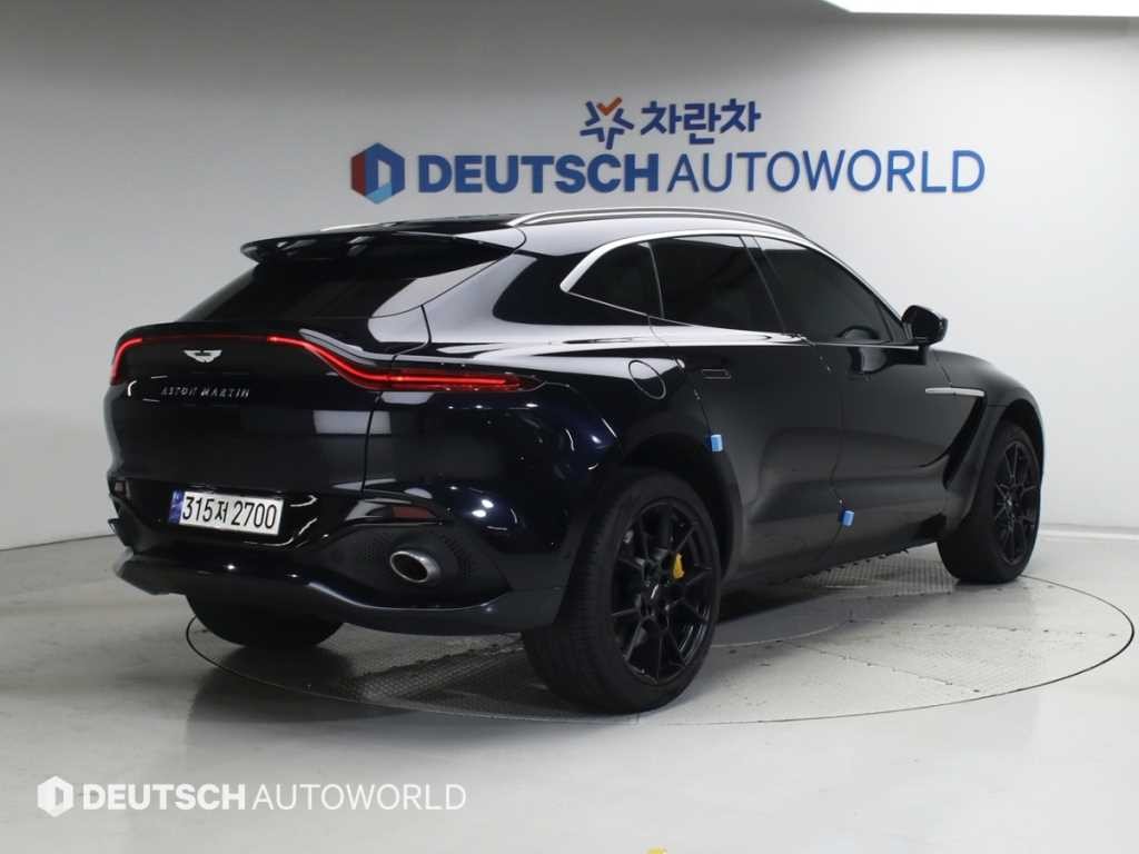 애스턴마틴 DBX 4.0 V8 이미지 2