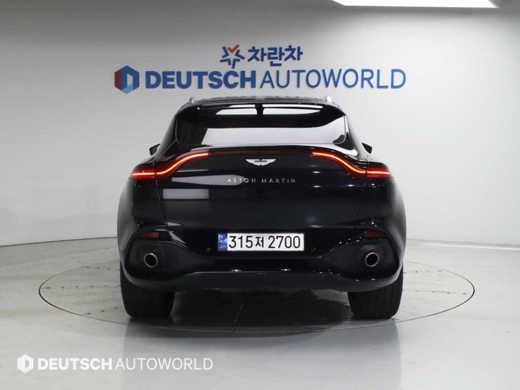 애스턴마틴 DBX 4.0 V8 이미지 4