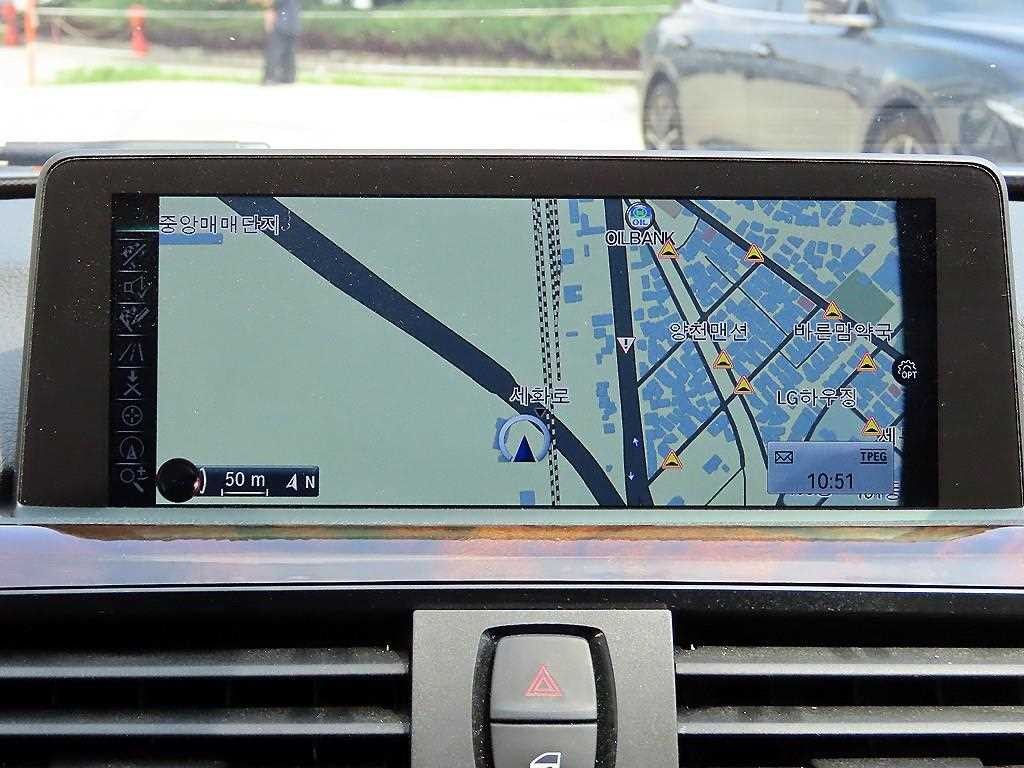 BMW 3시리즈 3시리즈 (F30) 320d 이미지 14