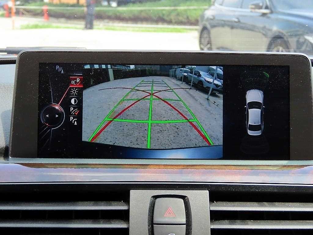 BMW 3시리즈 3시리즈 (F30) 320d 이미지 15