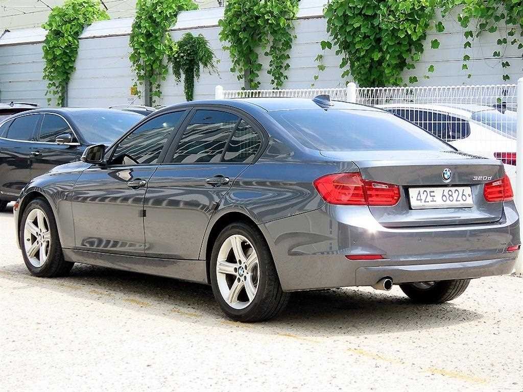 BMW 3시리즈 3시리즈 (F30) 320d 이미지 3