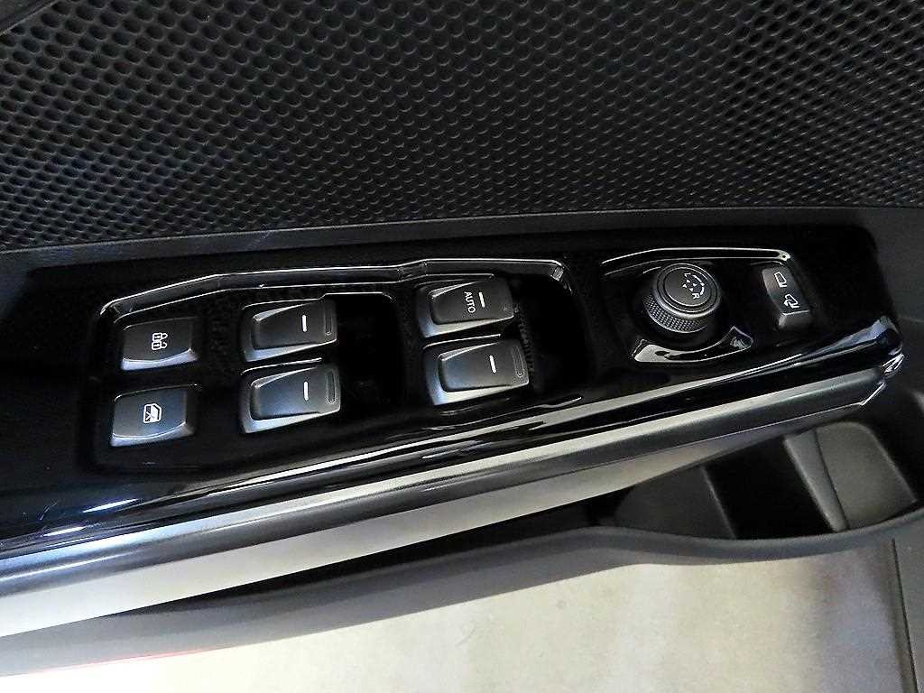 KG모빌리티(쌍용) 티볼리 베리 뉴 티볼리 2WD 가솔린 1.5 V5 이미지 13