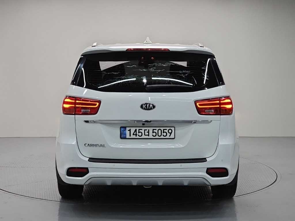 기아 카니발 더 뉴 카니발 디젤 9인승 프레스티지 이미지 3