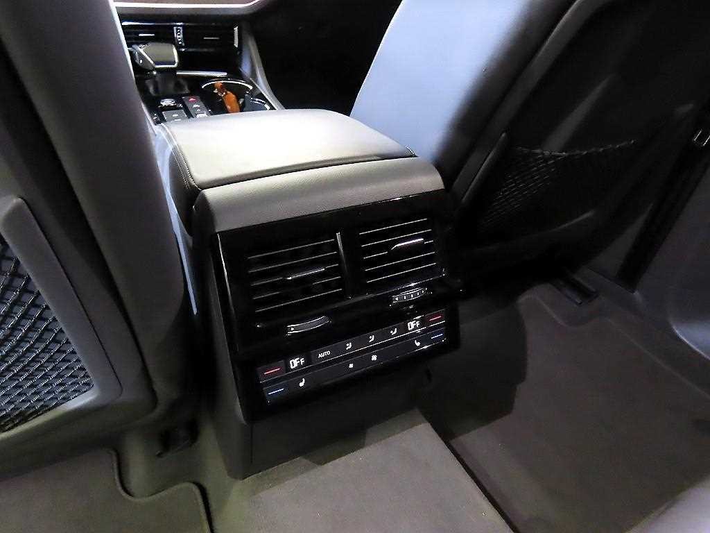 폭스바겐 투아렉 투아렉 3세대 3.0 TDI 프레스티지 이미지 15