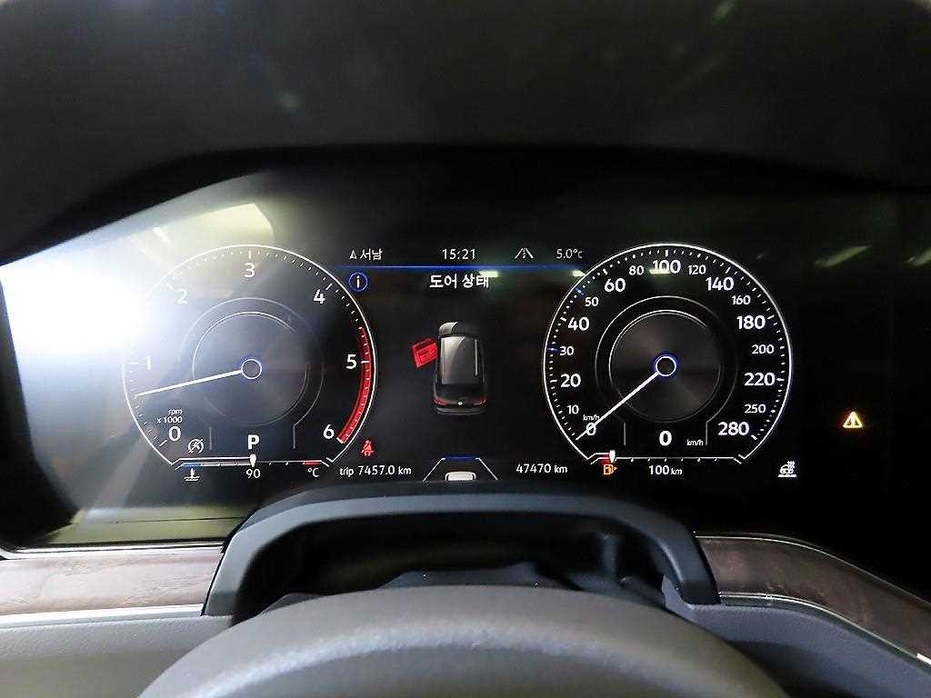 폭스바겐 투아렉 투아렉 3세대 3.0 TDI 프레스티지 이미지 9