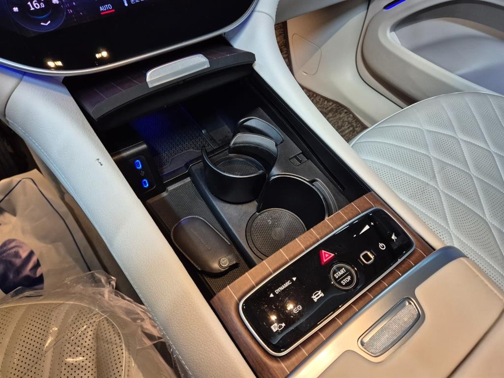 벤츠 EQS EQS SUV X296 EQS 580 4MATIC 이미지 8