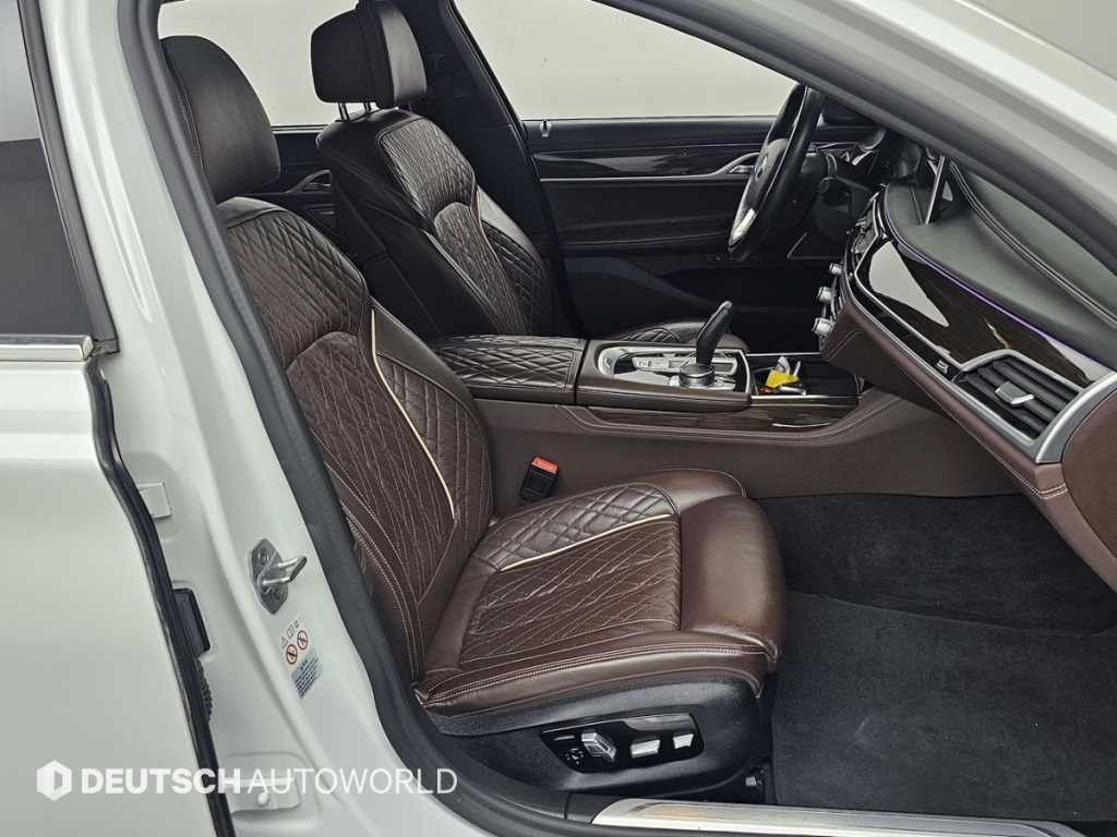 BMW 7시리즈 7시리즈 (G11) 730d xDrive 디자인 퓨어 엑설런스 이미지 10