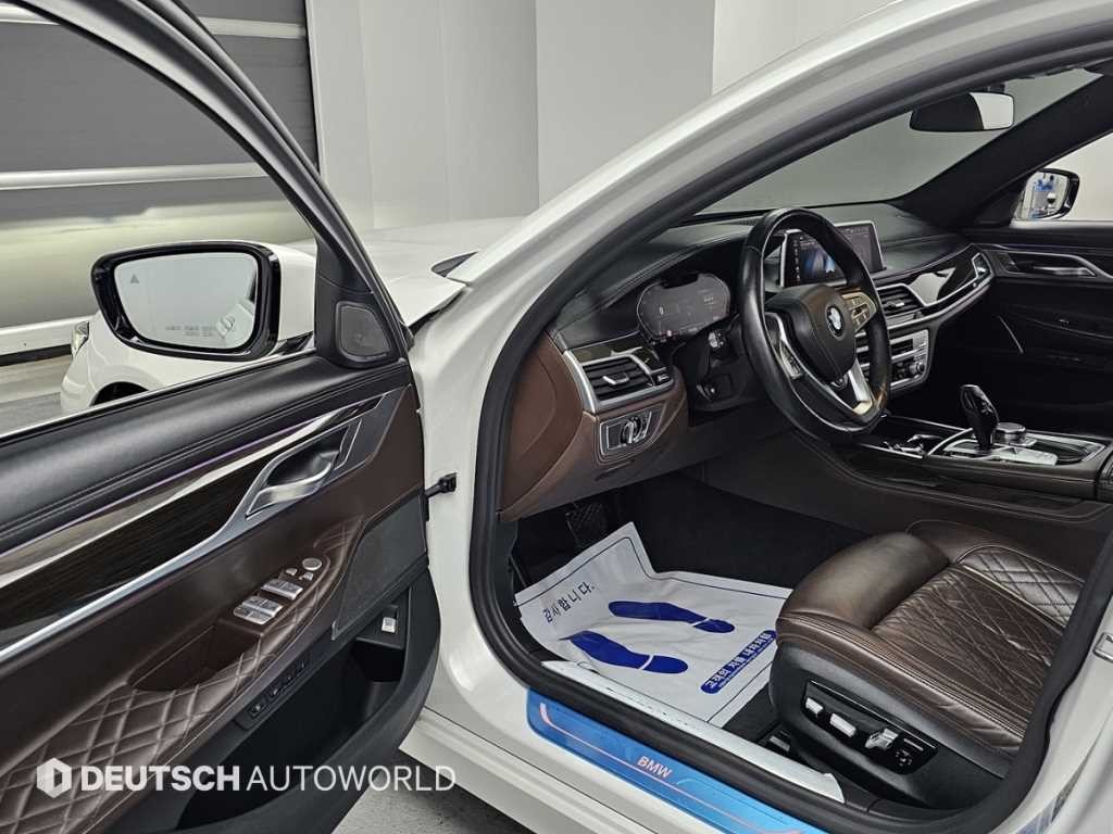 BMW 7시리즈 7시리즈 (G11) 730d xDrive 디자인 퓨어 엑설런스 이미지 11
