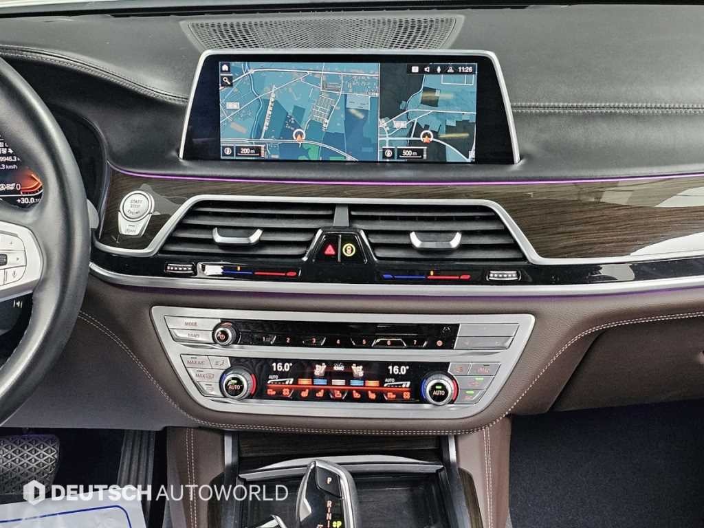 BMW 7시리즈 7시리즈 (G11) 730d xDrive 디자인 퓨어 엑설런스 이미지 14
