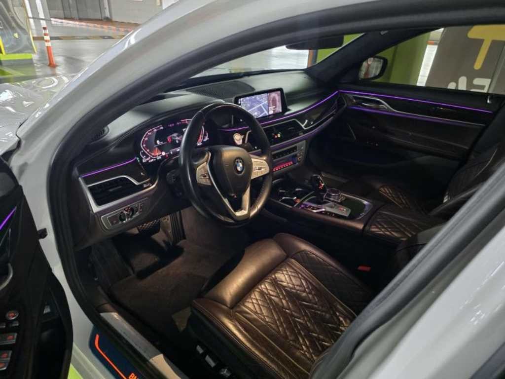 BMW 7시리즈 7시리즈 (G11) 730d xDrive 디자인 퓨어 엑설런스 이미지 5
