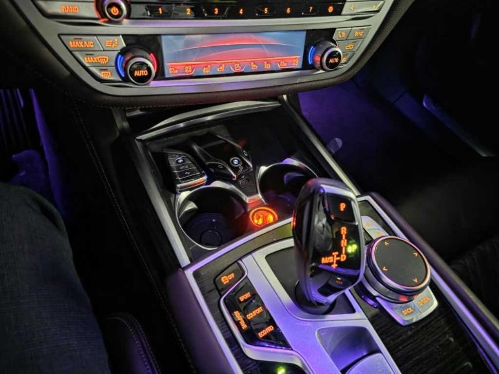 BMW 7시리즈 7시리즈 (G11) 730d xDrive 디자인 퓨어 엑설런스 이미지 7