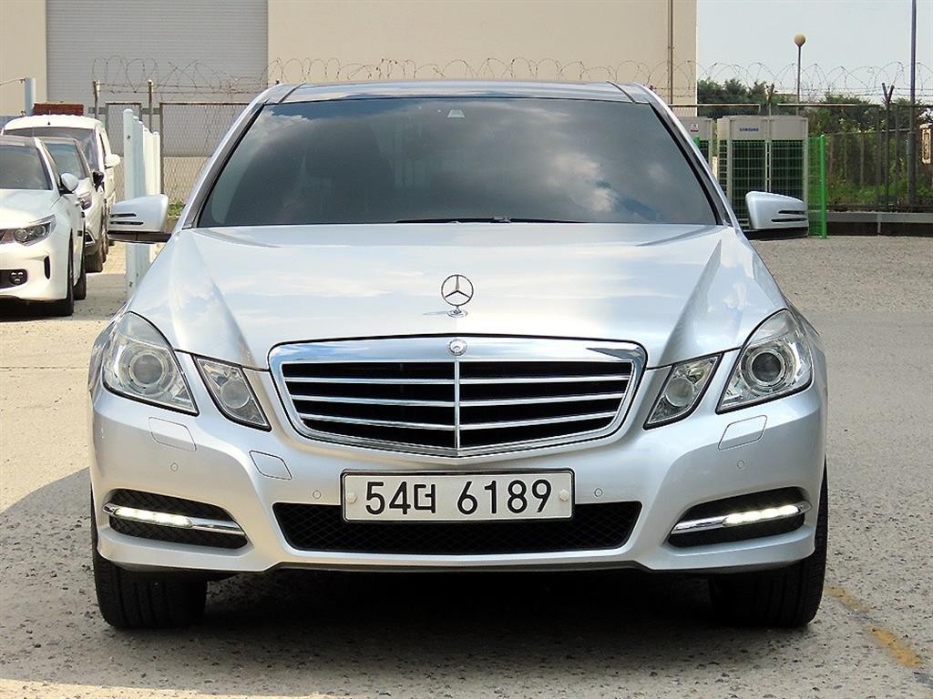 벤츠 E 클래스 E-클래스 E350 이미지 1