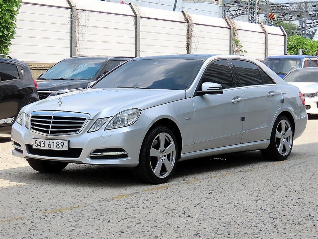 벤츠 E 클래스 E-클래스 E350 이미지 2
