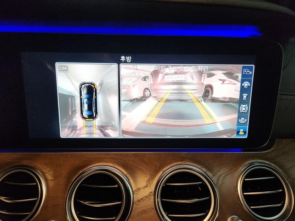 벤츠 E 클래스 E-클래스 W213 E300 익스클루시브 이미지 3