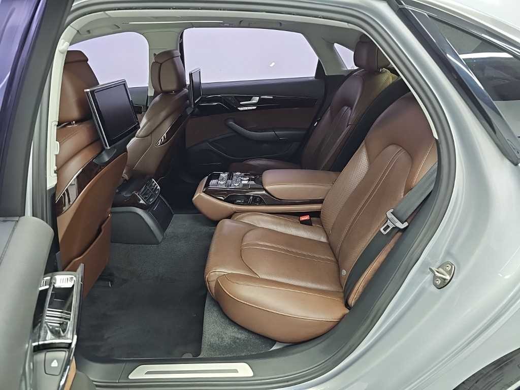 아우디 A8 뉴A8 50 TFSI 콰트로 LWB 이미지 12
