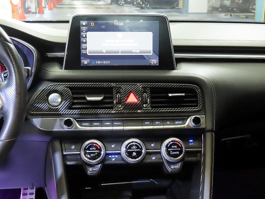 제네시스 G70 3.3T 스포츠 AWD 슈프림 이미지 11