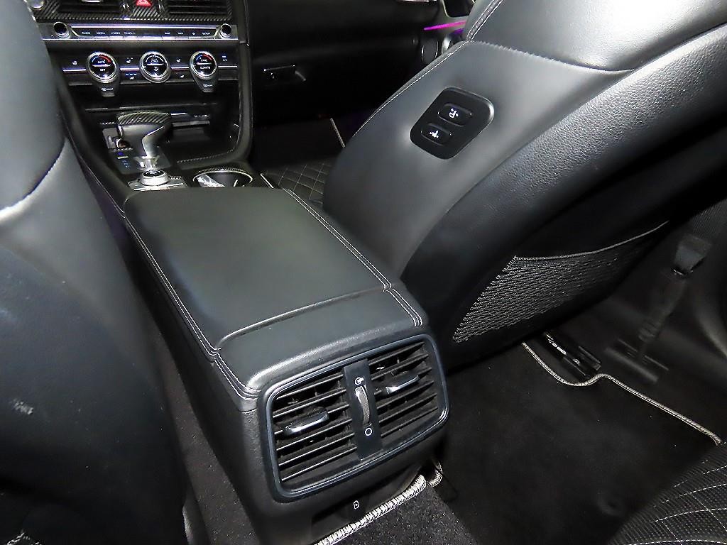 제네시스 G70 3.3T 스포츠 AWD 슈프림 이미지 17