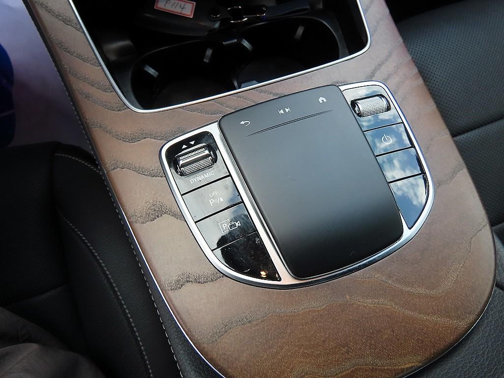 벤츠 E 클래스 E-클래스 W213 E300e 4MATIC 익스클루시브 이미지 12