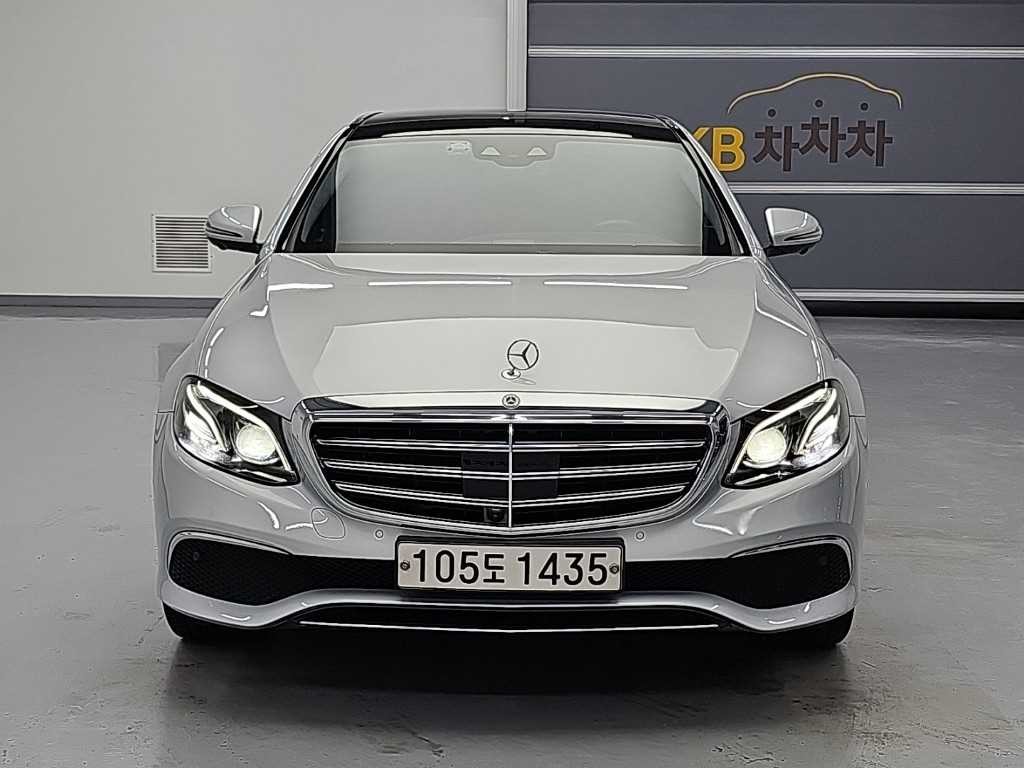 벤츠 E 클래스 E-클래스 W213 E300 4MATIC 익스클루시브 이미지 2