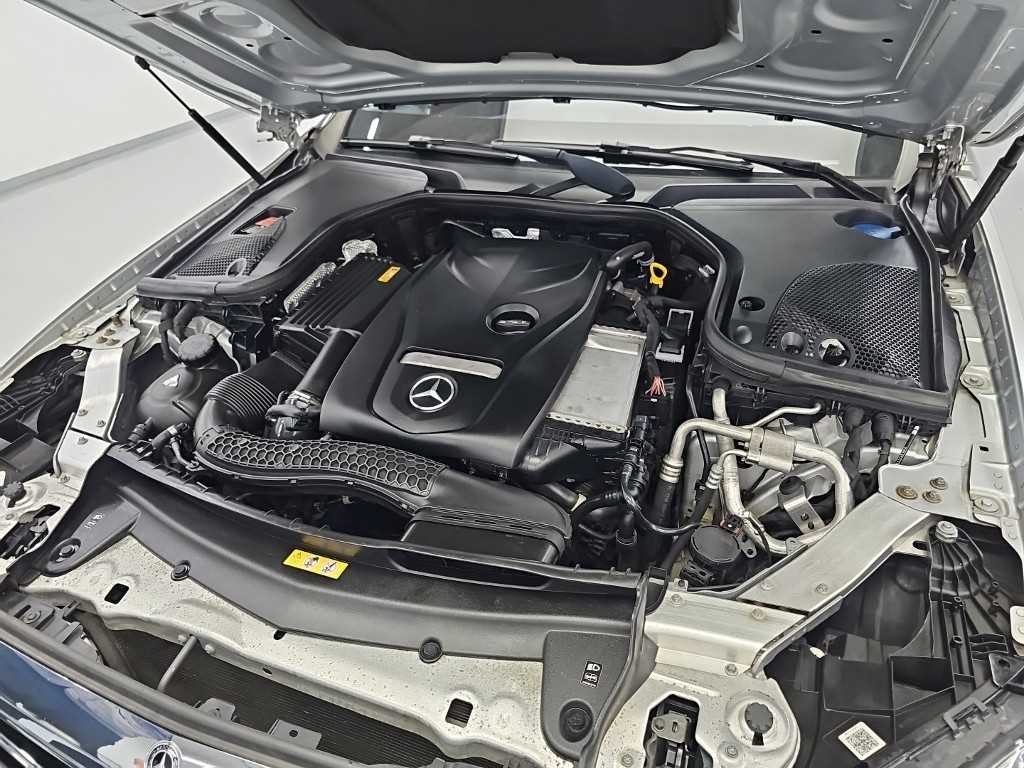 벤츠 E 클래스 E-클래스 W213 E300 4MATIC 익스클루시브 이미지 5