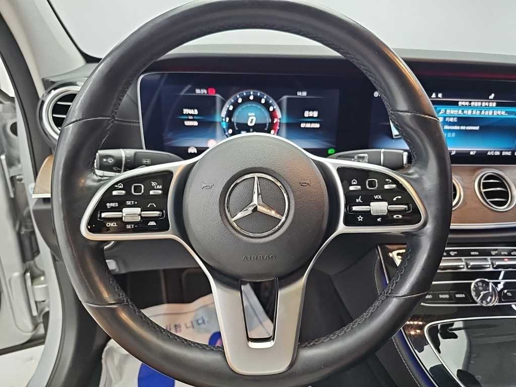 벤츠 E 클래스 E-클래스 W213 E300 4MATIC 익스클루시브 이미지 9