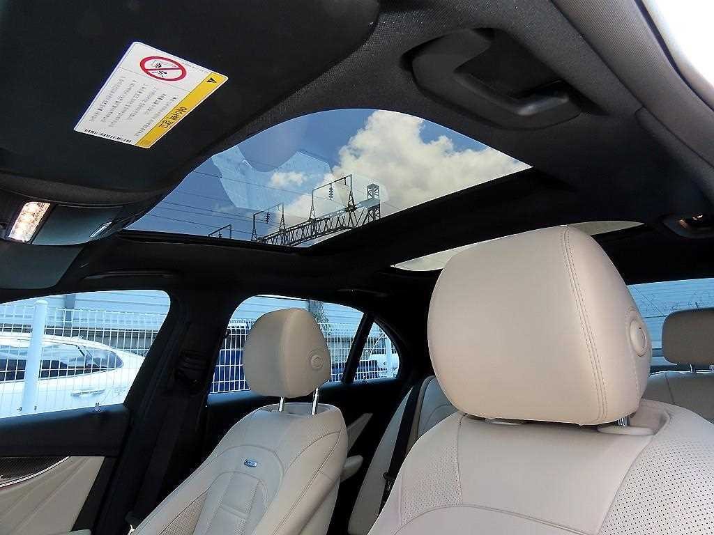 벤츠 E 클래스 E-클래스 W213 E63 AMG 4MATIC+ 이미지 16