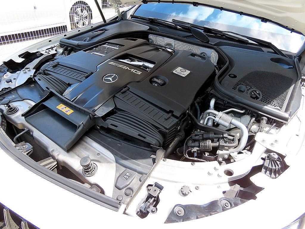 벤츠 E 클래스 E-클래스 W213 E63 AMG 4MATIC+ 이미지 19