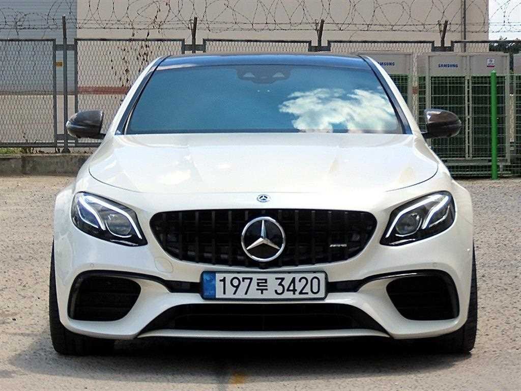 벤츠 E 클래스 E-클래스 W213 E63 AMG 4MATIC+ 이미지 2